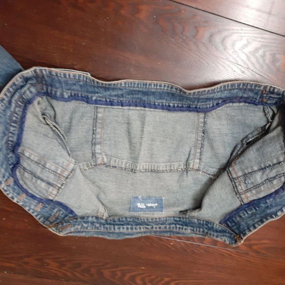 ONE OF A KIND CROP DENIM JACKET BY DEN M - Picture 9 of 10